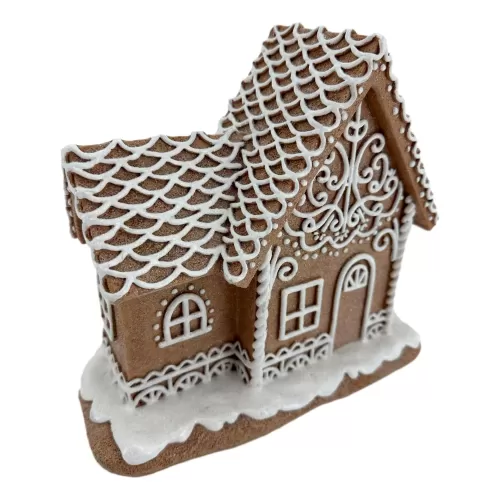 GINGERBREAD HOUSE